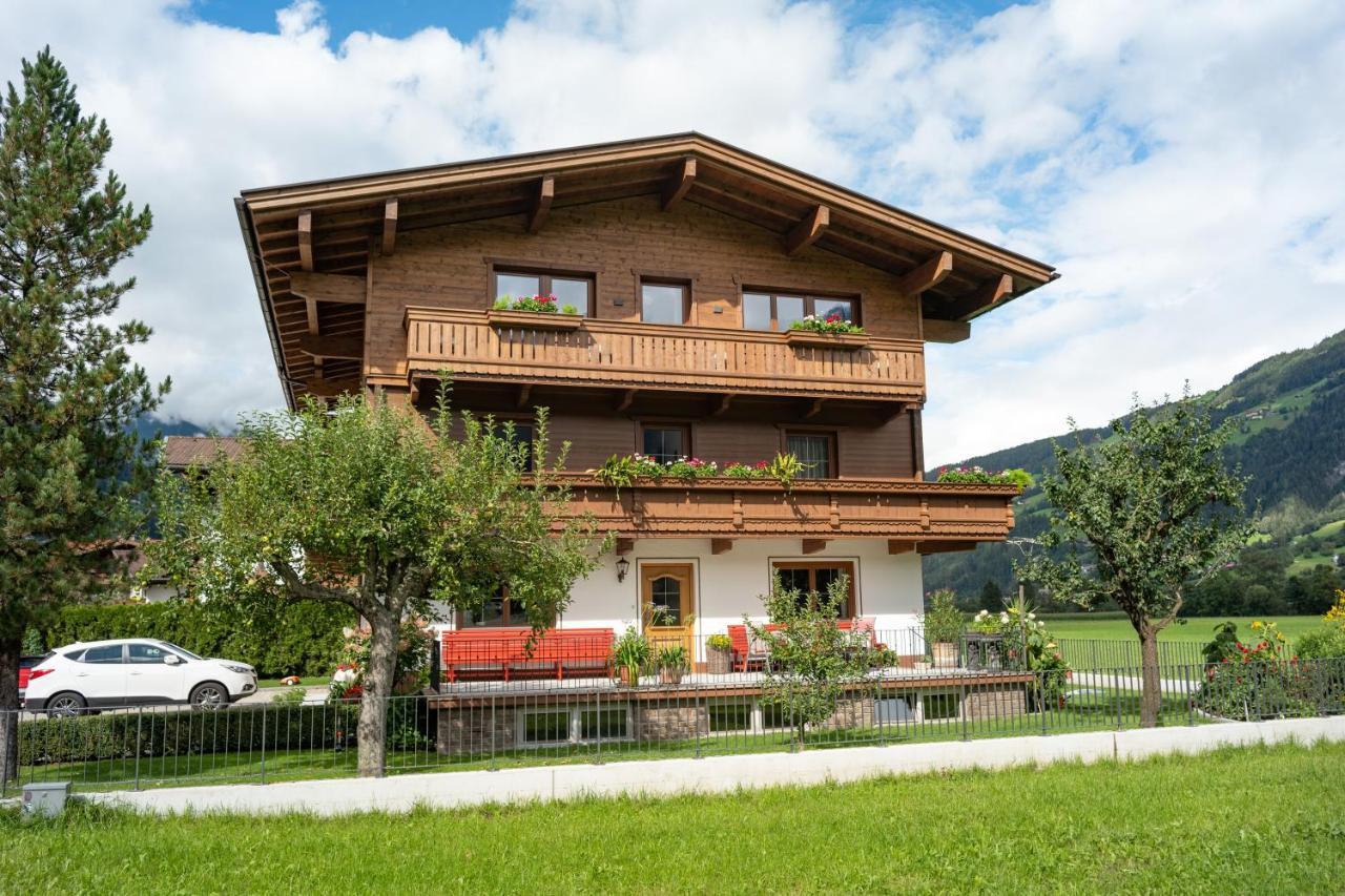 Haus Kreidl Bed & Breakfast Schwendau Exterior photo