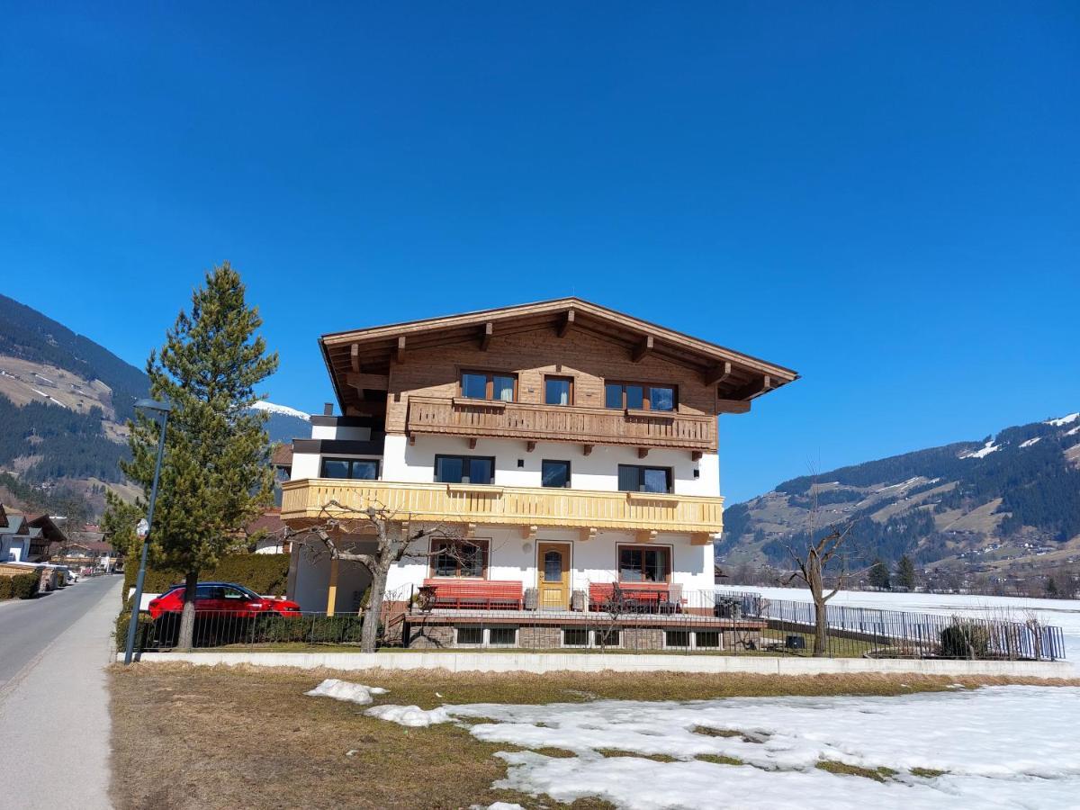 Haus Kreidl Bed & Breakfast Schwendau Exterior photo